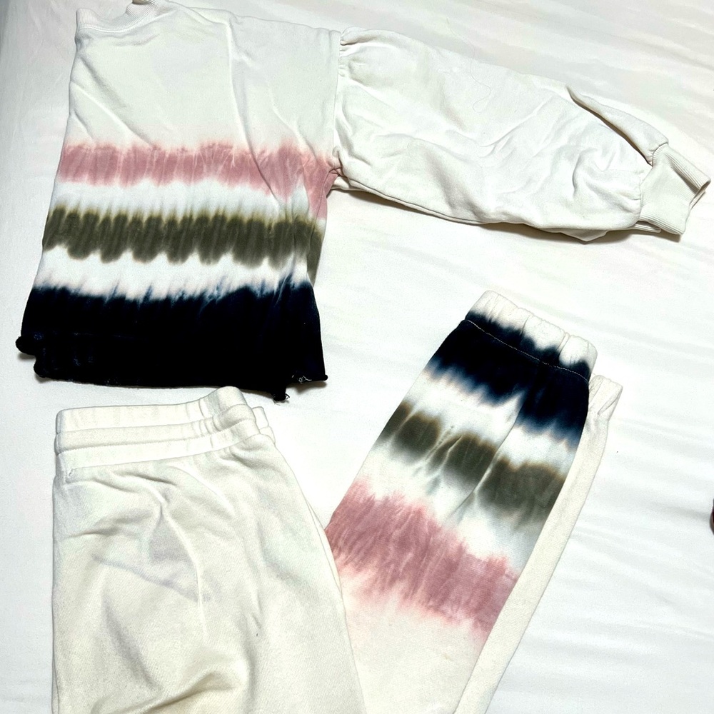 Z SUPPLY SWEATSHIRT/SWEATPANTS SET